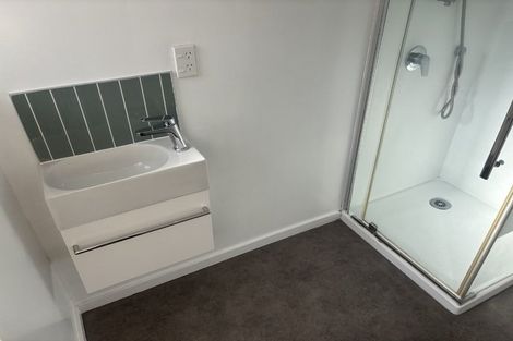 Photo of property in 2/96 Hinau Street, Riccarton, Christchurch, 8041