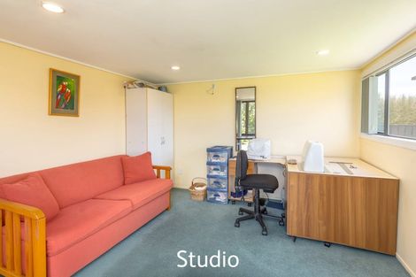 Photo of property in 13 Lowes Place, Solway, Masterton, 5810