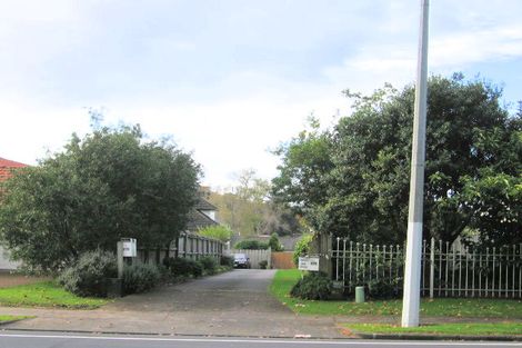 Photo of property in 2/270 Cascades Road, Botany Downs, Auckland, 2010
