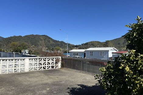 Photo of property in 72 Auckland Street, Picton, 7220