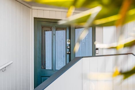 Photo of property in 184b Whangaparaoa Road, Red Beach, 0932