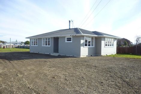 Photo of property in 64 Avenue Road, Foxton, 4814