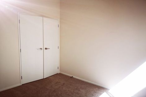 Photo of property in 4 Wyon Way, Flat Bush, Auckland, 2016