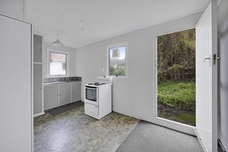 Photo of property in 49a Tauhuri Street, Manaia, 4612