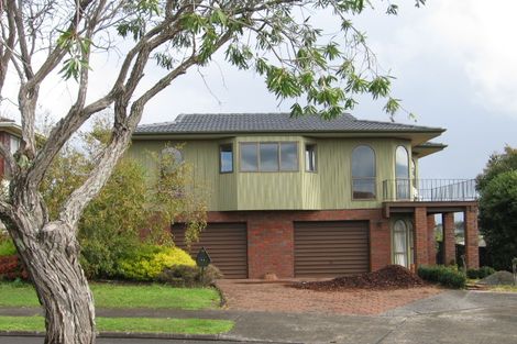 Photo of property in 14 Pounamu Place, Shelly Park, Auckland, 2014