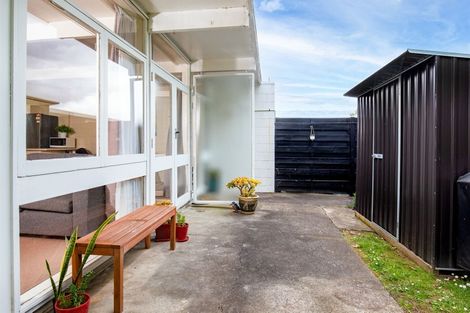Photo of property in 3/340 Te Atatu Road, Te Atatu South, Auckland, 0610