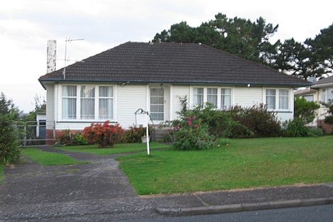 Photo of property in 15 Bedford Street, Te Atatu South, Auckland, 0610