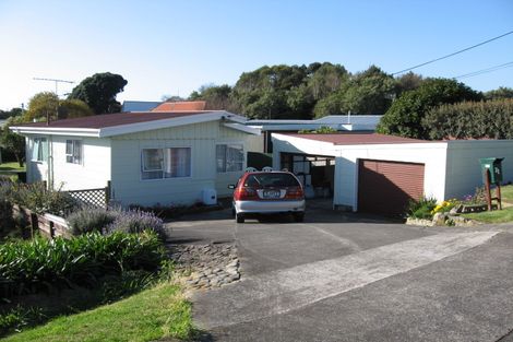 Photo of property in 31 Moana Road, Paraparaumu, 5032