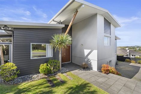 Photo of property in 60 Chesterfield Way, Orewa, 0931