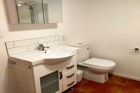 Photo of property in 29 Kingston Heights Road, Kingston, Wellington, 6021