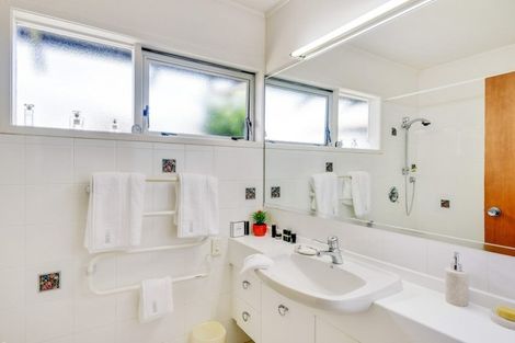 Photo of property in 57 Parr Terrace, Castor Bay, Auckland, 0620