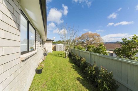 Photo of property in 71a Solar Road, Glen Eden, Auckland, 0602