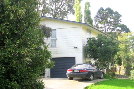 Photo of property in 1/6 Nielsen Place, Massey, Auckland, 0614