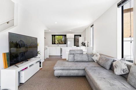 Photo of property in 46 Akeake Lane, Albany Heights, Auckland, 0632