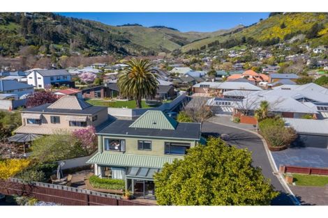 Photo of property in 2/8 Herbs Place, Cashmere, Christchurch, 8022