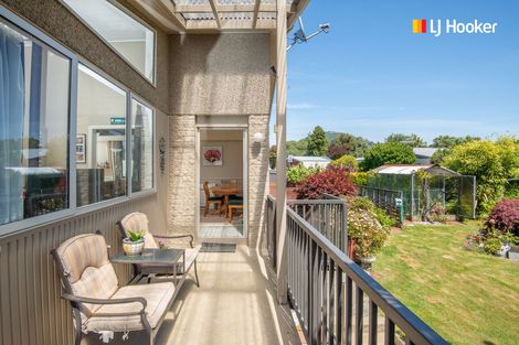 Photo of property in 10 Walton Park Avenue, Fairfield, Dunedin, 9018