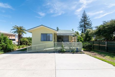 Photo of property in 6a Neil Road, Fairy Springs, Rotorua, 3015