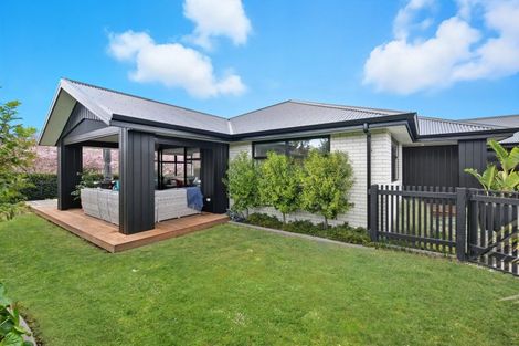 Photo of property in 10 Serenity Drive, Omokoroa, 3114