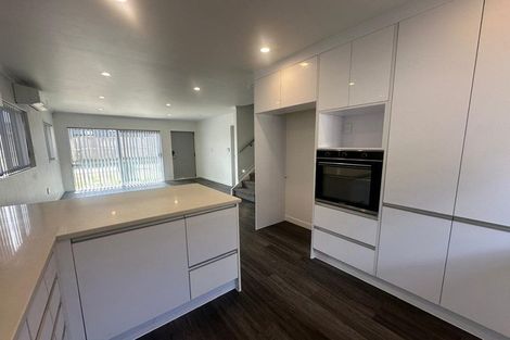 Photo of property in 271 Te Atatu Road, Te Atatu South, Auckland, 0610