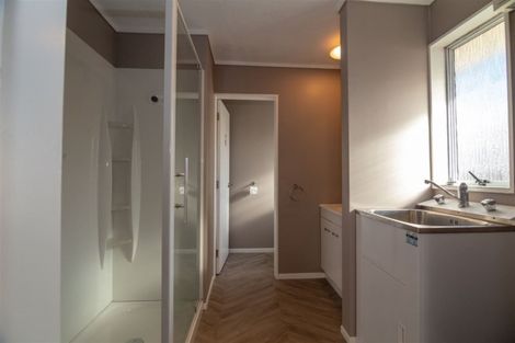 Photo of property in 18a Bracken Road, Newlands, Wellington, 6037