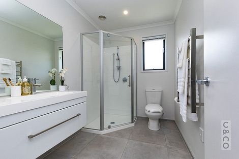 Photo of property in 14 Kelly Road, Riverhead, 0820