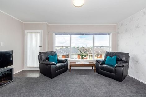 Photo of property in 2/8 East Coast Road, Milford, Auckland, 0620