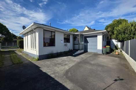 Photo of property in 7 Poplar Grove, Whalers Gate, New Plymouth, 4310