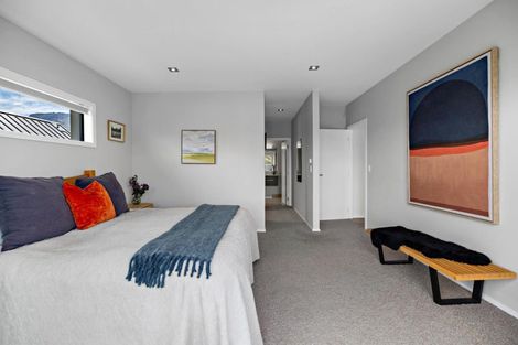 Photo of property in 4 Kinross Lane, Jacks Point, Queenstown, 9371