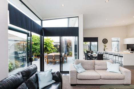 Photo of property in 33 Union Street, Hokowhitu, Palmerston North, 4410