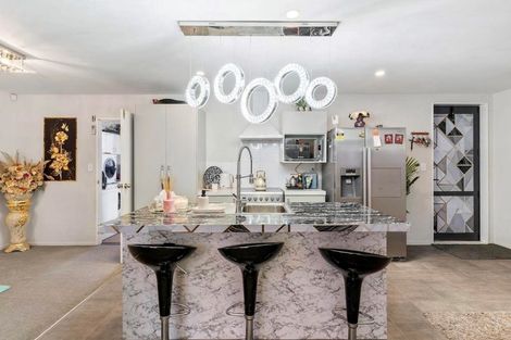 Photo of property in 100a Gloucester Road, Manurewa, Auckland, 2102