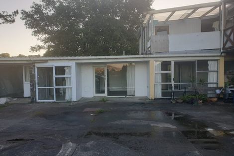 Photo of property in 4/40a West Coast Road, Glen Eden, Auckland, 0602