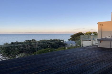 Photo of property in 121 Torkar Road, Clarks Beach, 2122