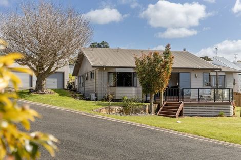 Photo of property in 14 Harbour View Road, Tahawai, Katikati, 3170