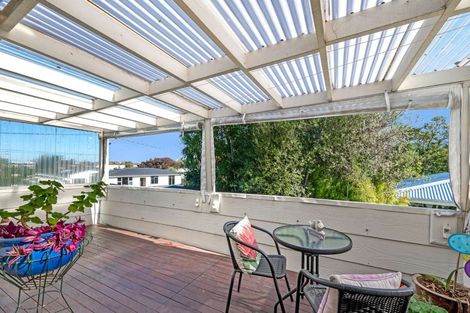Photo of property in 8 Devon Street, Taradale, Napier, 4112