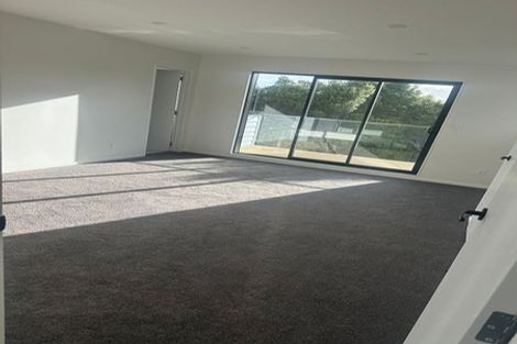 Photo of property in 79c Bond Crescent, Forrest Hill, Auckland, 0620