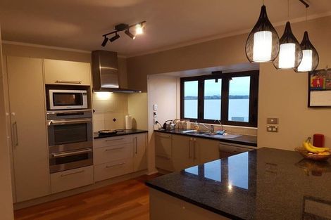 Photo of property in 37 St Annes Crescent, Wattle Downs, Auckland, 2103