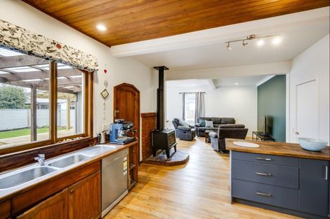 Photo of property in 911 Churchill Street, Akina, Hastings, 4122