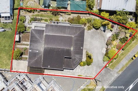 Photo of property in 852 Beach Road, Waiake, Auckland, 0630