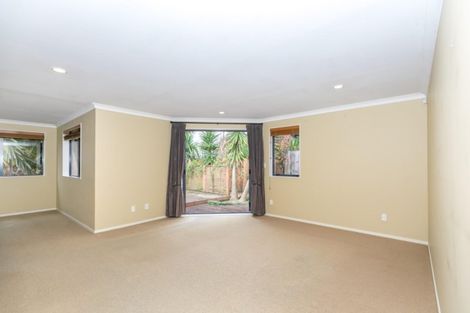 Photo of property in 1042a Heaphy Terrace, Fairfield, Hamilton, 3214