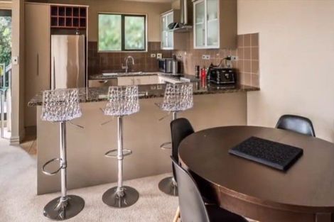 Photo of property in 14 Palliser Road, Roseneath, Wellington, 6011