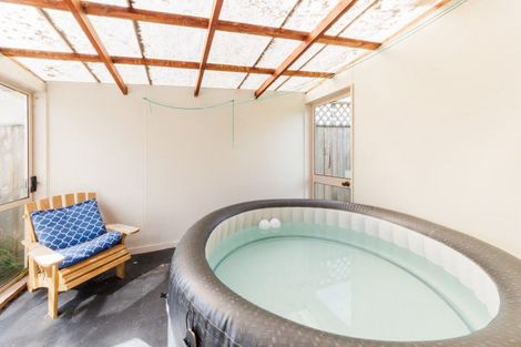 Photo of property in 119 John F Kennedy Drive, Milson, Palmerston North, 4414