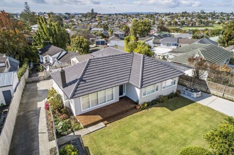 Photo of property in 38 Howe Street, Howick, Auckland, 2014