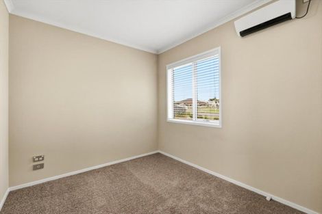 Photo of property in 82 Golden Sands Drive, Papamoa Beach, Papamoa, 3118