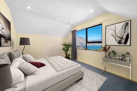 Photo of property in 2a Wye Place, Fernhill, Queenstown, 9300