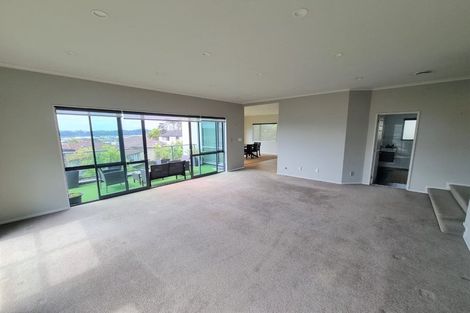 Photo of property in 74 Oakway Drive, Schnapper Rock, Auckland, 0632