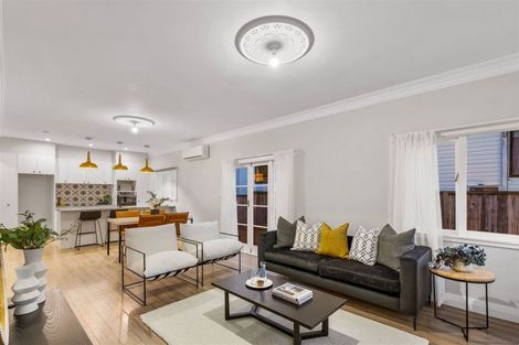 Photo of property in 1/23 Brandon Road, Glen Eden, Auckland, 0602