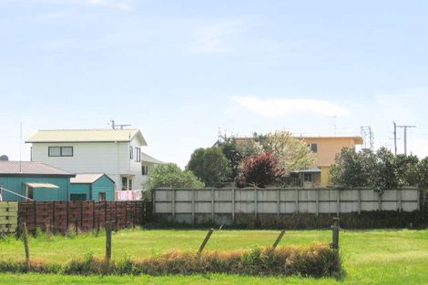 Photo of property in 1245 Papamoa Beach Road, Papamoa Beach, Papamoa, 3118