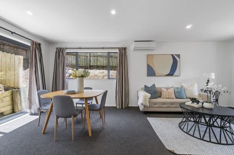 Photo of property in 548b Glenfield Road, Glenfield, Auckland, 0629