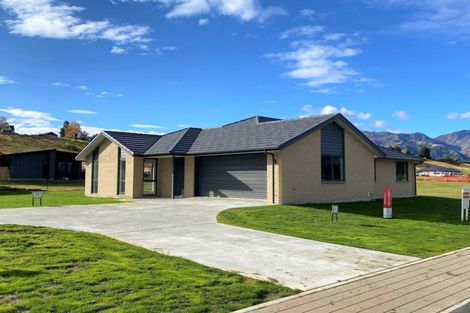 Photo of property in 33 Timsfield Drive, Lake Hawea, Wanaka, 9382