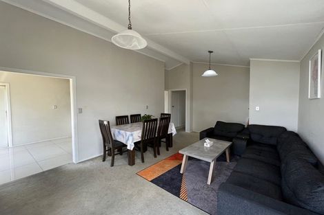 Photo of property in 15a Clendon Place, Manurewa, Auckland, 2102